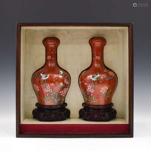 PAIR YONGZHENG ENAMELED MAGPIE & PEONY RUBY RED VASES IN BOX