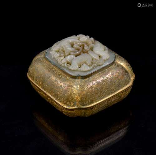 GILT BRONZE & JADE INLAID QUATRE FOIL LIDDED BOX