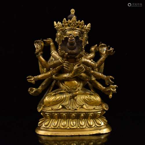 QING GILT BRONZE BUDDHA FIGURE OF AKSHOBHYAVAJRA