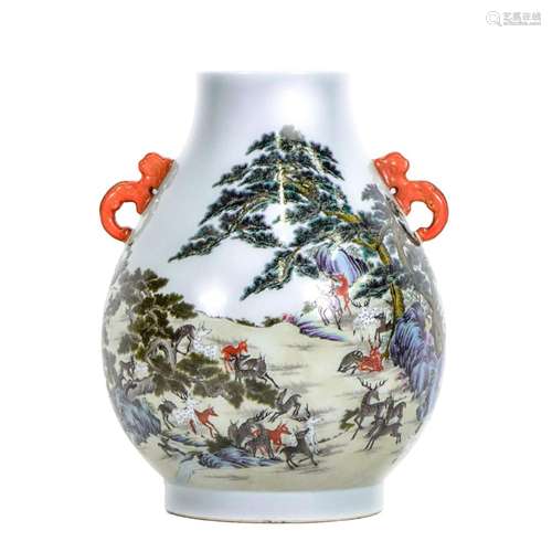 LARGE FAMILLE ROSE HUNDRED DEER PORCELAIN VASE