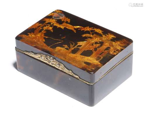 λ An 18th century French tortoiseshell snuff box, with gilt brass mounts, the hinged lid decorated