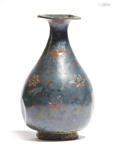 A rare early 18th century japanned pewter wall vase, in Chinese style, of pear shape, painted with