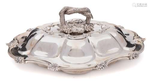 A Victorian silver entree dish and cover, maker Benjamin Smith III, London,