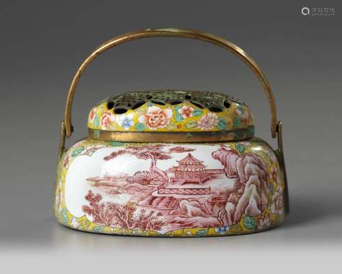 A CHINESE PAINTED ENAMEL MINIATURE HANDWARMER