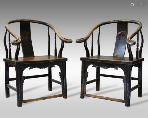 A PAIR OF CHINESE HORSESHOE-BACK ARMCHAIRS