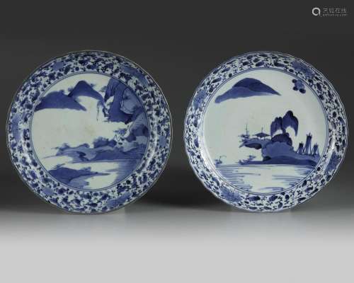 A MATCHED PAIR OF JAPANESE ARITA 'LANDSCAPE' DISHES