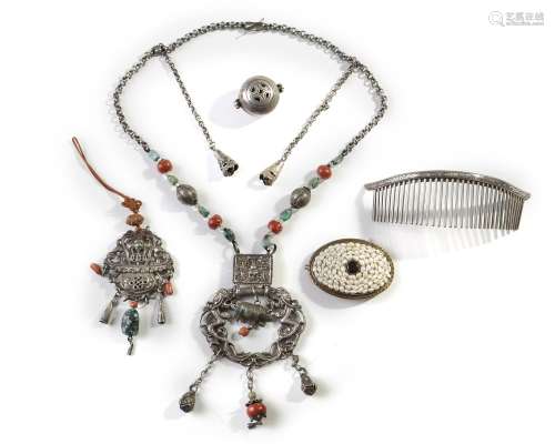 A GROUP OF MONGOLIAN SILVER AND METAL ACCESSORIES