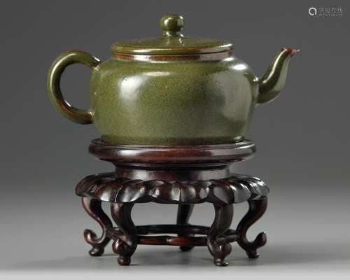 A CHINESE TEADUST-GLAZED TEAPOT AND COVER