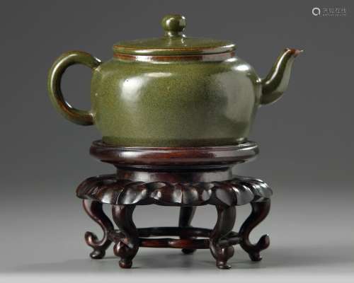 A CHINESE TEADUST-GLAZED TEAPOT AND COVER
