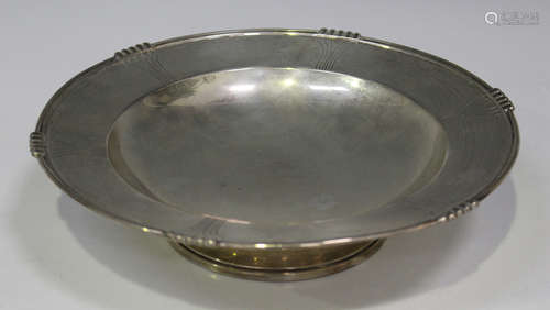 A George VI silver circular comport with geometric decoration, on a circular foot, Sheffield 1937 by