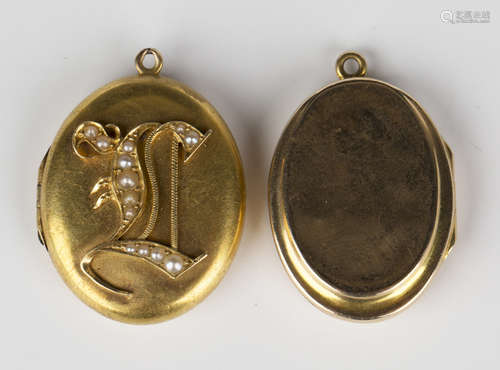 A gold and seed pearl set oval pendant locket, the front applied with the seed pearl set initial '