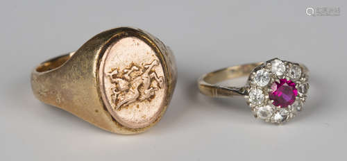 A Clogau gold 9ct gold oval signet ring with a Welsh dragon motif, ring size approx Y, and a 9ct