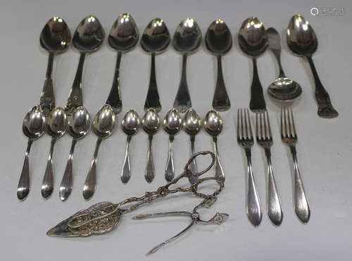 A pair of Swedish .830 silver pastry tongs, with pierced and cast foliate and bird decoration,