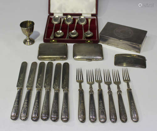 A harlequin set of six silver fruit knives and forks with engraved decoration, London 1878 by