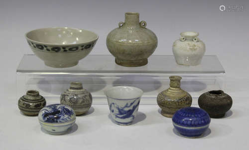 A group of three pieces of blue and white shipwreck cargo porcelain, first half of the 17th century,