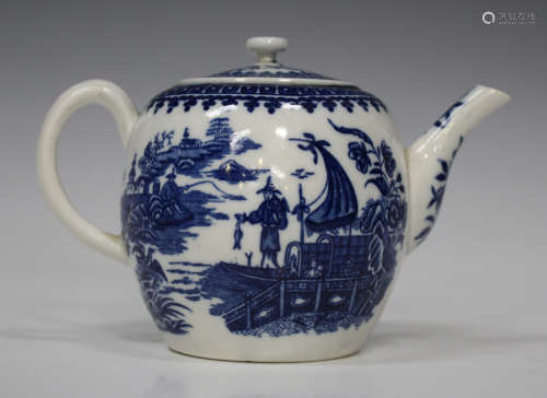 A Worcester porcelain Fisherman and Cormorant pattern teapot and cover, circa 1775-90, printed in