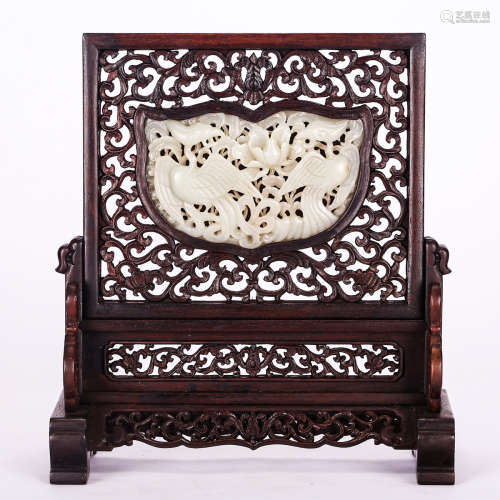 CHINESE ROSEWOOD WITH JADE TABLE SCREEN