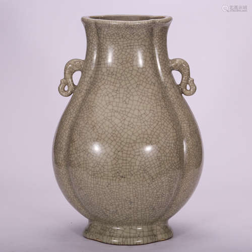 CHINESE CRACKLE GLAZED PORCELAIN VASE