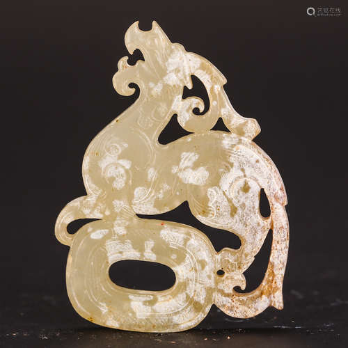 CHINESE ARCHAIC JADE PENDANT