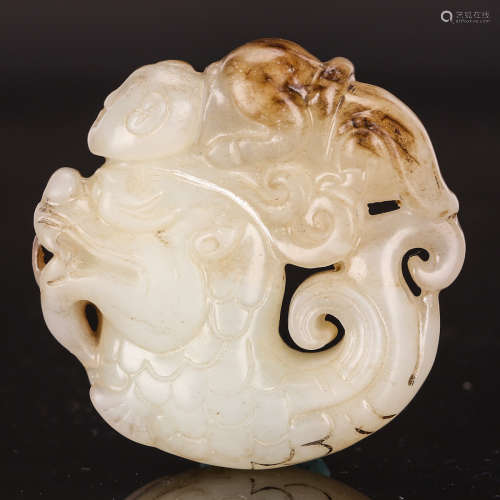 CHINESE WHITE JADE PENDANT