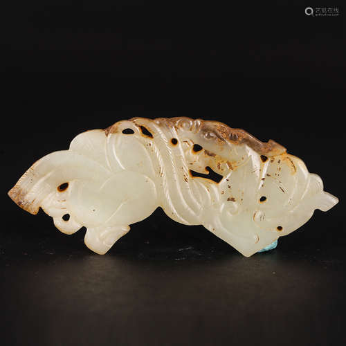 CHINESE ARCHAIC JADE PENDANT