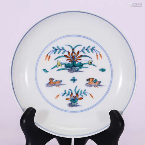 CHINESE WUCAI PORCELAIN PLATE