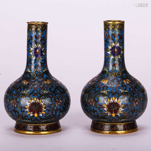 CHINESE PAIR OF CLOISONNE FOLIAGE VASE