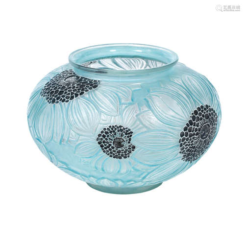 MOULDED 'R.LALIQUE'; PRE 1947 A René Lalique frosted and polished glass 'Dahlias' vase