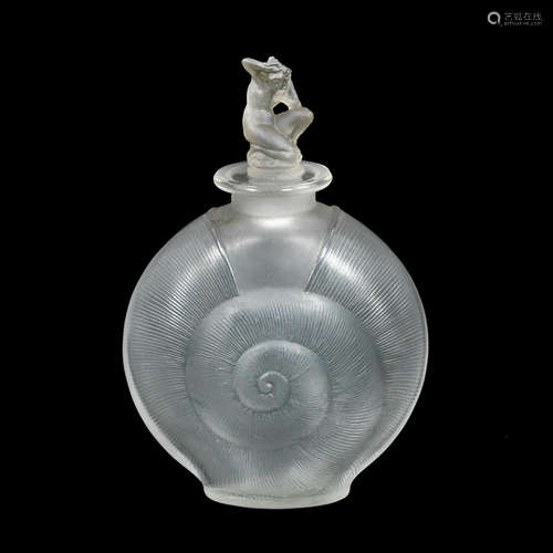 MOULDED 'LALIQUE'; PRE 1947 A René Lalique Frosted and Polished Glass 'Amphitrite' Perfume Bottle and Stopper