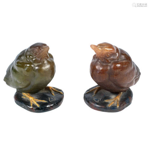 SIGNED, CIRCA 1910  TWO pâte-de-verre MODELS OF SEATED BIRDS BY ALMARIC WALTER