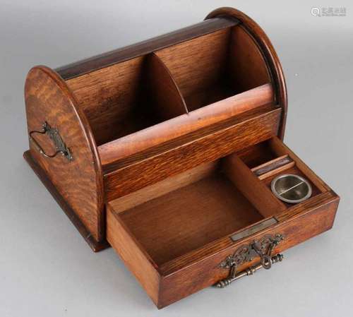 Antique English travel box with roller shutter, drawer and compartment. Size: 21 x 27 x 20 cm. In