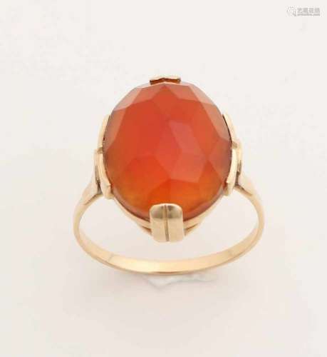 Yellow gold ring, 585/000, with carnelian. Gold ring with an oval faceted carnelian, 12x15 mm. ø 54,