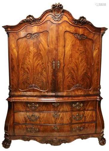 Rare Dutch rococo Louis Seize cabinet ca. 1700. Flower mahogany bombarded with fine carving,