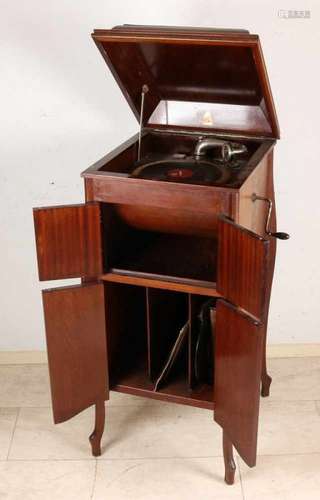 Antique Ressellbell mahogany gramophone with intarsia. With bakelite plates. Circa 1915. Turn-on