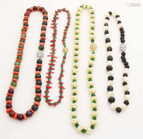 Four necklaces of gemstones, including agate, coral and glass beads with flowers. Equipped with