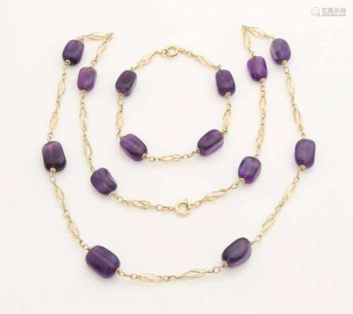 Yellow gold chain and bracelet, 585/000, with amethysts. Link chain and bracelet with tumbled