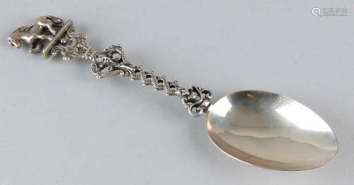 Silver occasional spoon, 835/000, with puntbak, double twisted stalk with dolphins and crowned
