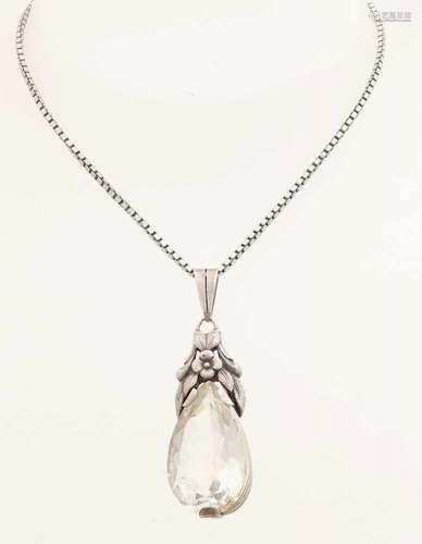 Silver necklace with pendant, 830/000, silver venetian necklace with a pear-shaped pendant adorned