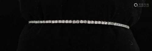 White gold bracelet, 585/000, with diamonds. White gold tennis bracelet with approx. 85 brilliant
