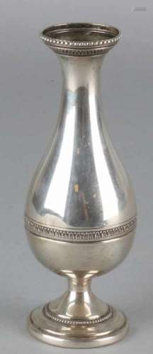 Silver vase, 800/000, baluster-shaped model with knurrenrand placed on a round base with pearl edge.