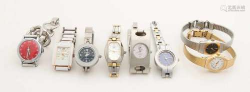 Lot with eight watches, including Citizen and Timex Los mit acht Uhren, darunter Citizen und Timex