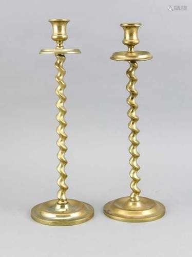 Two antique English candle candlesticks with a twisted trunk. 20th century. Size: 40 cm. In good