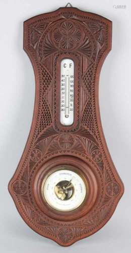 Dutch walnut Frisian kerfsnede barometer. Circa 1910. Size: 57 cm. In good condition.