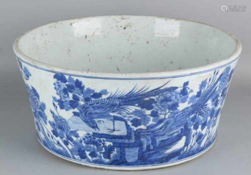 Very large old Chinese porcelain dish with round blossom tree decor. Size: 18 x 38.8 cm ø. In good