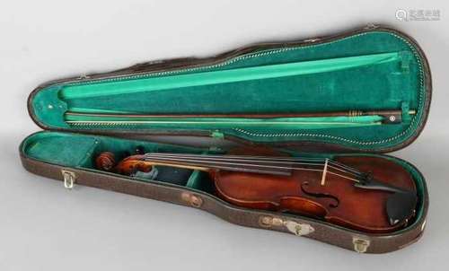 Early 19th century violin with bow. With label Francesco Ruggeri in 1660. Including restoration