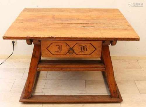 South German 18th century monogrammed pay desk of spruce wood with walnut leaf. Size: 77 x 110 x 124