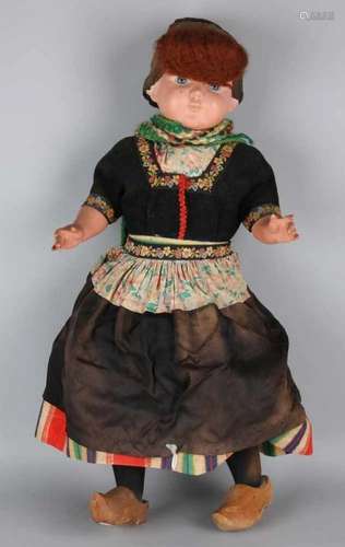 Very large German tortoise traditional mannequin. No. 56. Size: 67 cm. In good condition. Sehr große