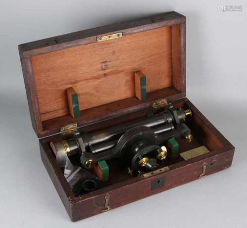 Large antique shipping viewer. With built-in spirit and compass. Circa 1900. H. Barrows & Co.