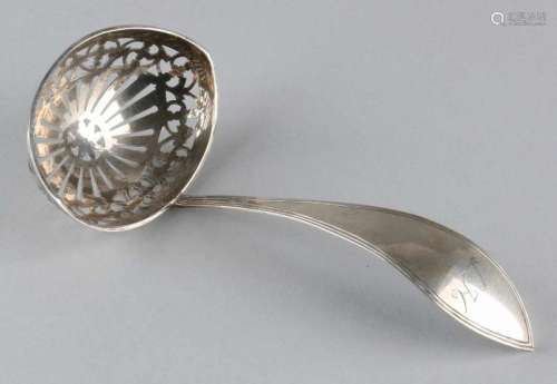 Silver spreader spoon, 833/000, barge-shaped with double fillet edge and an open-worked box, with