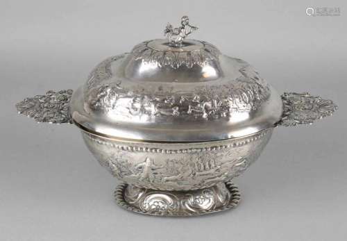 Antique silver brandy bowl, 833/000, with lid. Oval bowl with cannelures and driven performances